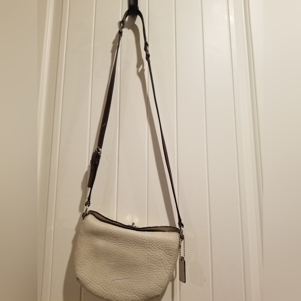 Coach Pebble Leather Chelsea - Picture 6 of 9